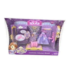 Sofia the First Portable Princess Closet Dress Royal Wardrobe Sophia